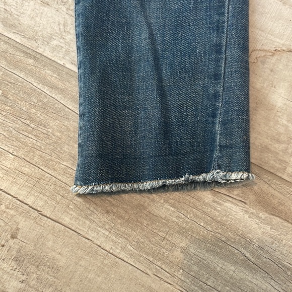 Perfect Mid Rise Cropped Distressed Boyfriend jean - Picture 7 of 9